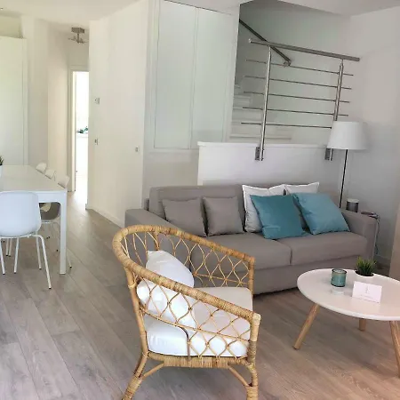 Italia Living بيت للعطل